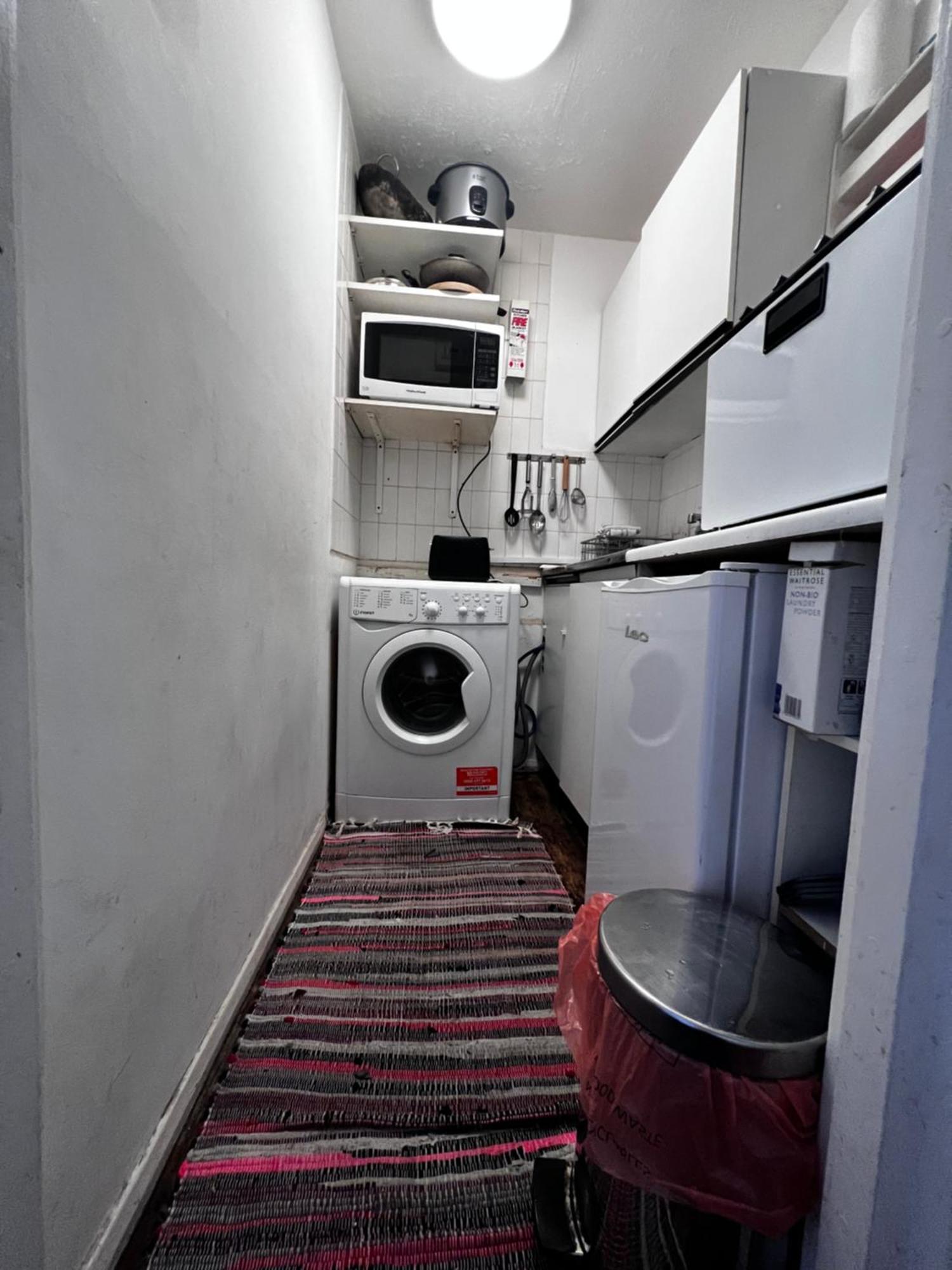 Hyde Park Studio Has Private Balcony With Tranquil Garden View ลอนดอน ภายนอก รูปภาพ